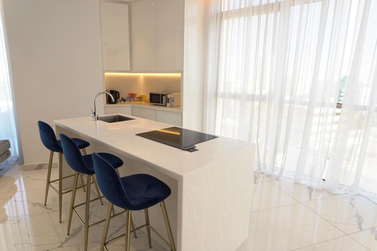 360 Nicosia - 1 Bedroom Luxurious Residence Exterior foto