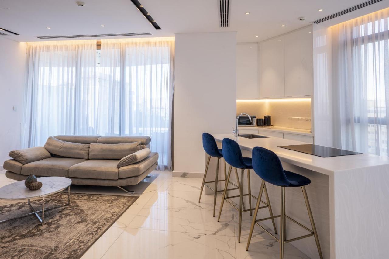 360 Nicosia - 1 Bedroom Luxurious Residence Exterior foto