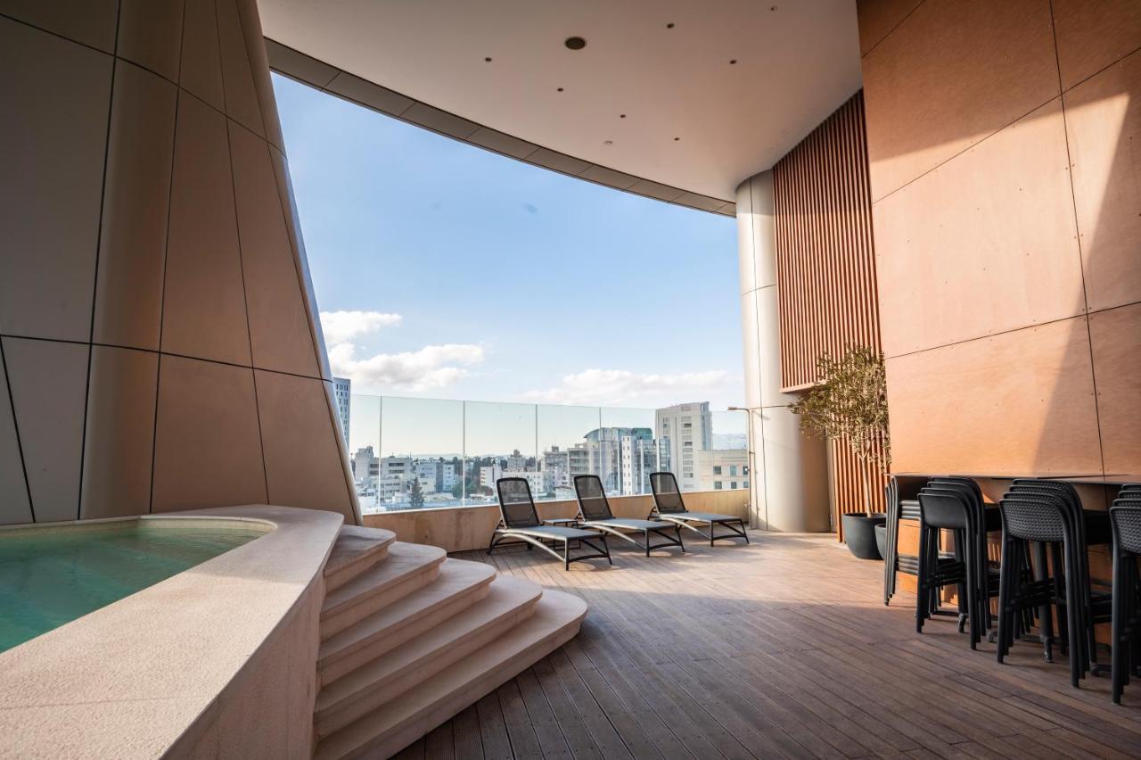360 Nicosia - 1 Bedroom Luxurious Residence Exterior foto