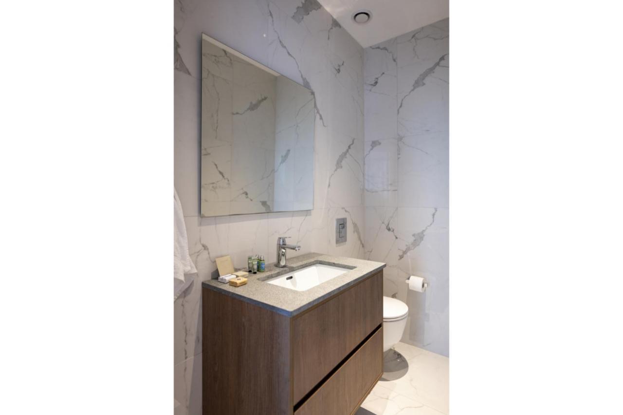 360 Nicosia - 1 Bedroom Luxurious Residence Exterior foto